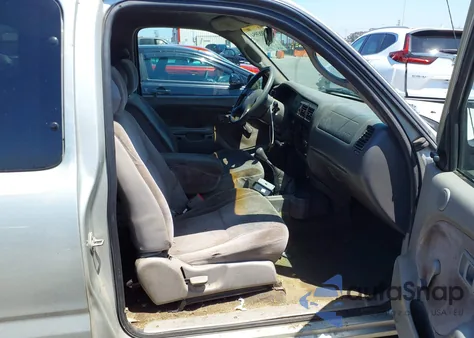 2004 Toyota Tacoma z USA, uszkodzony, nr VIN 5TEVL52N94Z399113